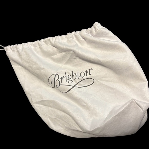 BRIGHTON HEART TO HEART KIRA FLAP ORGANIZER - Picture 10 of 12